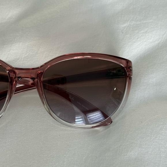 Ray-Ban Rose-Tinted Sunglasses - Picture 4 of 9